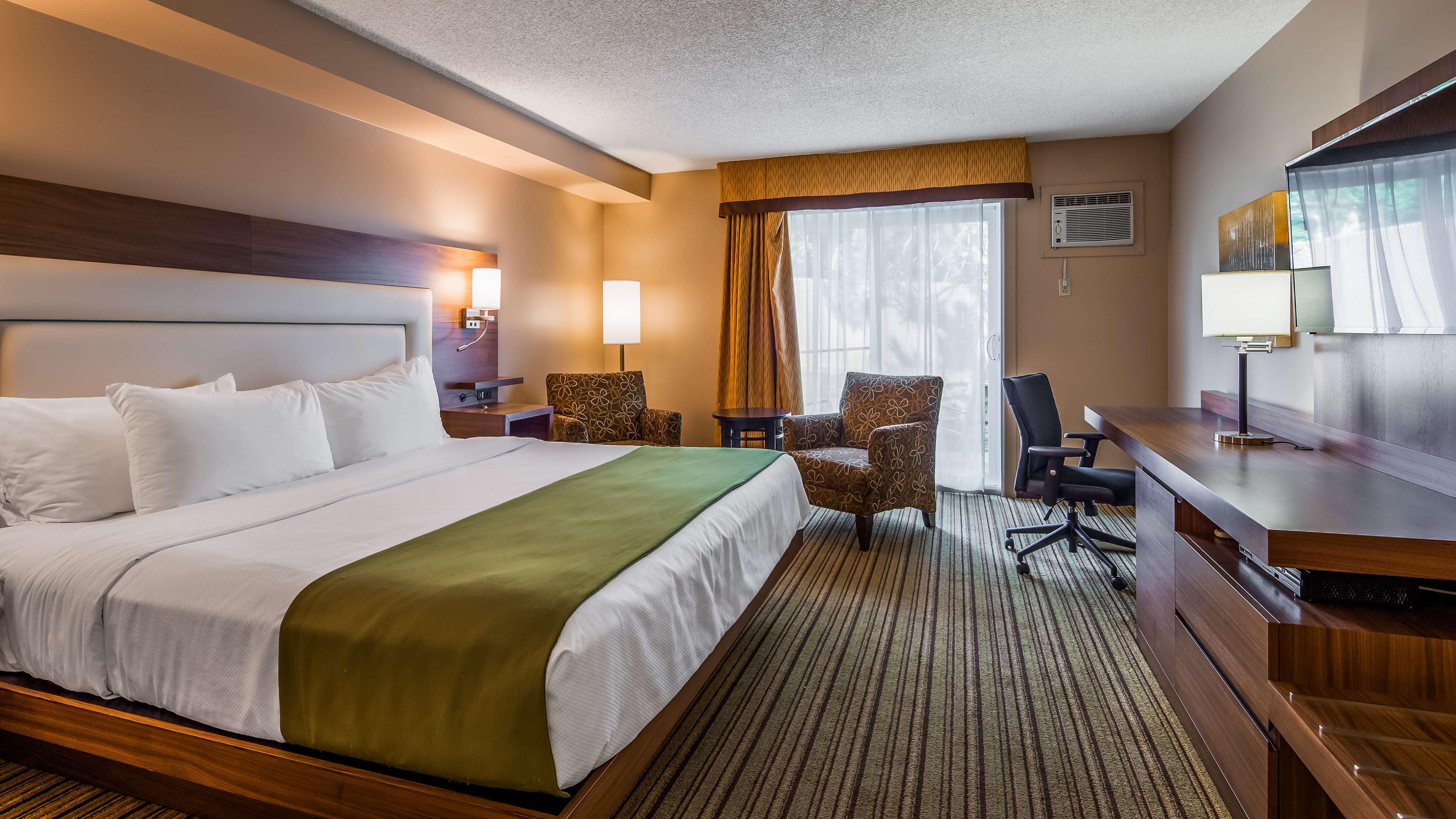 Best Western Plus Mont-Laurier Bagian luar foto