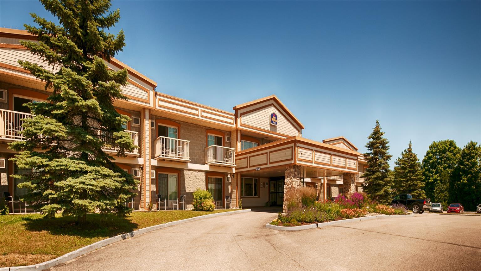 Best Western Plus Mont-Laurier Bagian luar foto